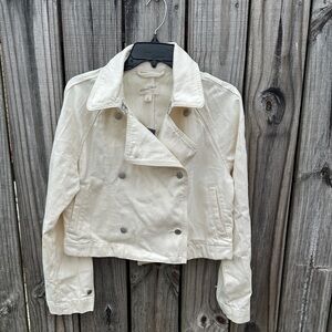 Universal Thread Cream Cropped Trench Coat